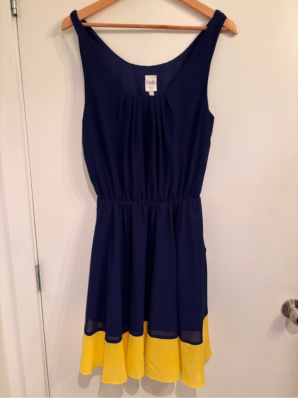 Twik by Simons Navy and Yellow Sleeveless Midi Dress